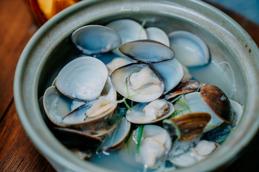 【屏東恆春｜美食】波波俱樂部。恆春美食推薦，波波廚房二店，渡假風格餐酒館，調酒美食都有