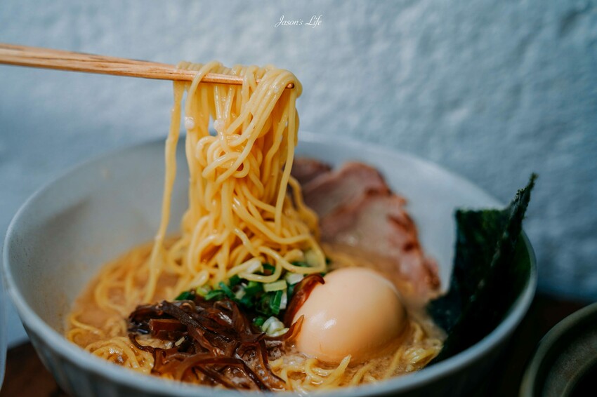 【屏東恆春｜美食】波波俱樂部。恆春美食推薦，波波廚房二店，渡假風格餐酒館，調酒美食都有