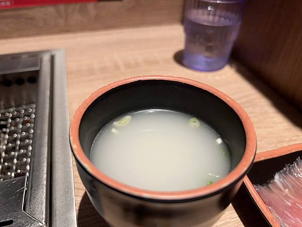 中壢美食推薦肉執事日式個人燒肉，創意軌道送餐，CP值爆表