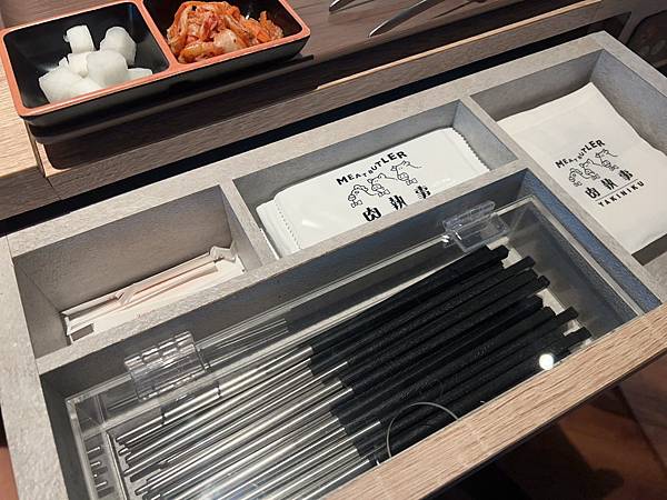 中壢美食推薦肉執事日式個人燒肉，創意軌道送餐，CP值爆表