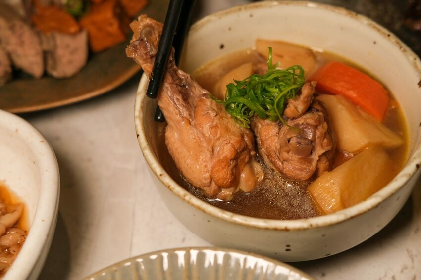 【台北美食】夙席 Yakitori｜大安區深夜限定桂丁雞專門店，享受炭火串燒的專屬誘人香氣! - 肉依小姐吃什麼