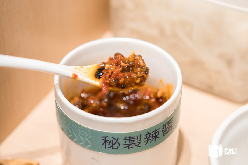 墨竹亭 漢口店｜台中北區美食，新菜色上市金湯泡椒牛麵，豐富秋冬味蕾 - 莎笠，小日子