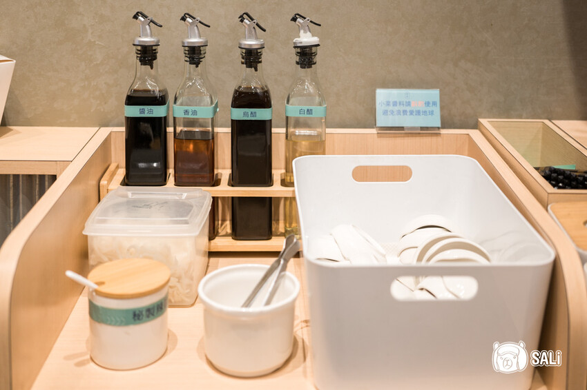 墨竹亭 漢口店｜台中北區美食，新菜色上市金湯泡椒牛麵，豐富秋冬味蕾 - 莎笠，小日子