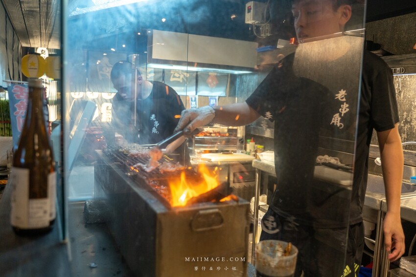 新莊美食｜老串角新莊店～新北無人不知的居酒屋開最新分店囉，總店破兩萬則評論依舊維持4.9顆星，菜單將近