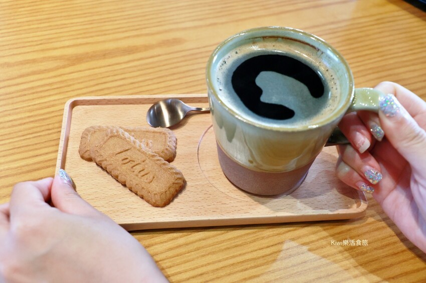 彰化市咖啡推薦巷弄長壽咖啡館︱彰化市三民市場巷弄美食.咖啡.甜點.室內小市集.手作課程