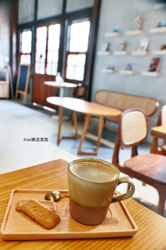 彰化市咖啡推薦巷弄長壽咖啡館︱彰化市三民市場巷弄美食.咖啡.甜點.室內小市集.手作課程