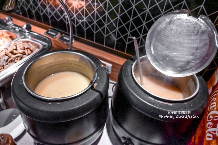 點排餐就送蒙古烤肉吃到飽，數10種蔬菜肉品，飲料.炸物.冰.主食通通吃到飽，商業午餐蒙古烤肉只要198元