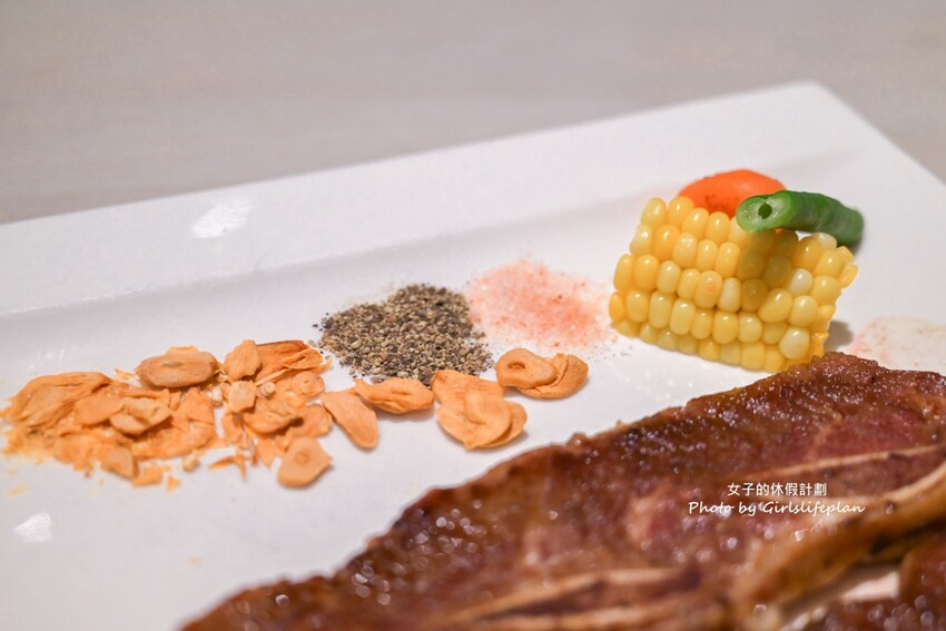 點排餐就送蒙古烤肉吃到飽，數10種蔬菜肉品，飲料.炸物.冰.主食通通吃到飽，商業午餐蒙古烤肉只要198元