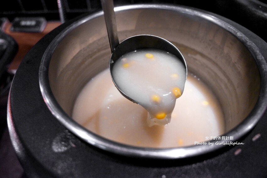 點排餐就送蒙古烤肉吃到飽，數10種蔬菜肉品，飲料.炸物.冰.主食通通吃到飽，商業午餐蒙古烤肉只要198元