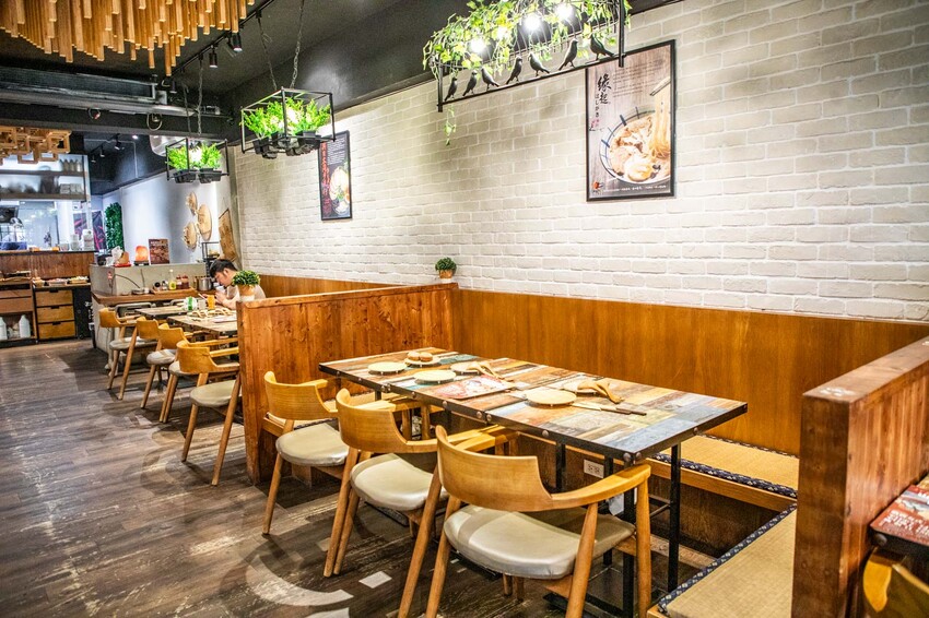 別再只知道拉麵吃到飽！【山禾堂拉麵】全新海鮮拉麵系列澎湃登場，讓你一次吃到爽。