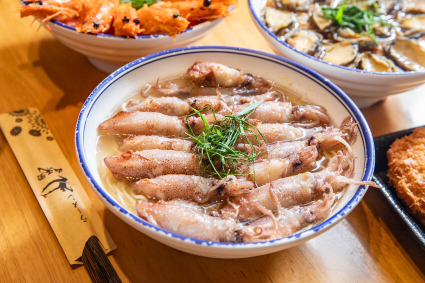 別再只知道拉麵吃到飽！【山禾堂拉麵】全新海鮮拉麵系列澎湃登場，讓你一次吃到爽。