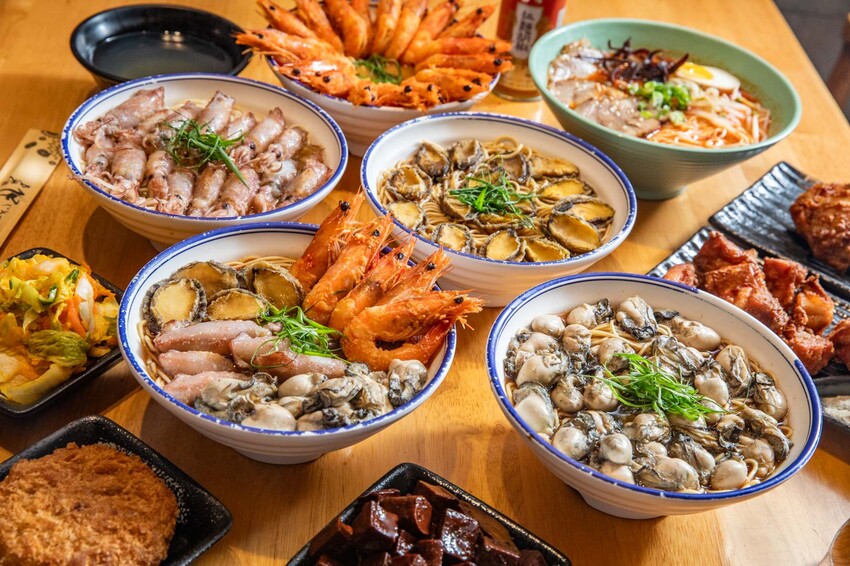 別再只知道拉麵吃到飽！【山禾堂拉麵】全新海鮮拉麵系列澎湃登場，讓你一次吃到爽。