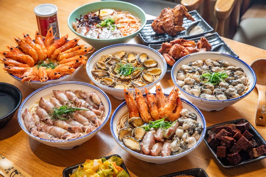 別再只知道拉麵吃到飽！【山禾堂拉麵】全新海鮮拉麵系列澎湃登場，讓你一次吃到爽。