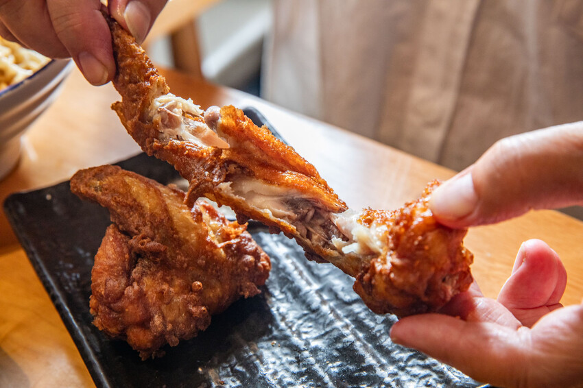 別再只知道拉麵吃到飽！【山禾堂拉麵】全新海鮮拉麵系列澎湃登場，讓你一次吃到爽。