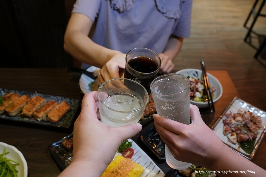 板橋居酒屋推薦｜香炬居酒屋～新開幕！平價的消費、美味的餐點，另有包廂座位適合三五好友聚餐