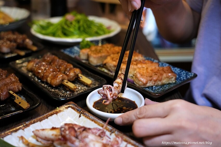 板橋居酒屋推薦｜香炬居酒屋～新開幕！平價的消費、美味的餐點，另有包廂座位適合三五好友聚餐