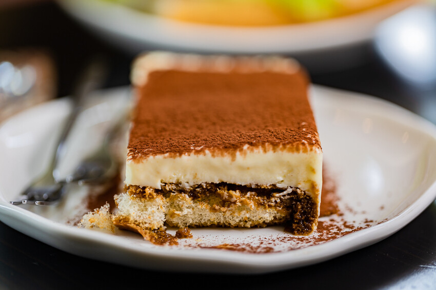 左營美食 – 拉茉咖啡 Lamore coffee x 蓮池潭龍虎塔旁飽覽名勝風光