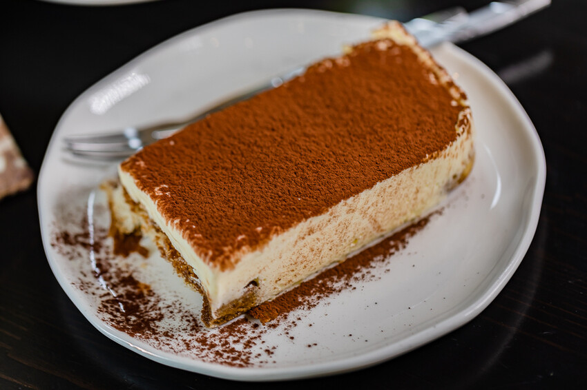 左營美食 – 拉茉咖啡 Lamore coffee x 蓮池潭龍虎塔旁飽覽名勝風光