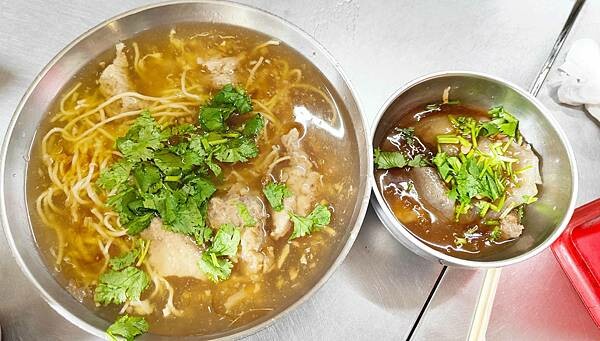 【樹林美食】無名肉羹麵｜超級巨無霸份量無名小吃店，份量足足比別人家大三倍！