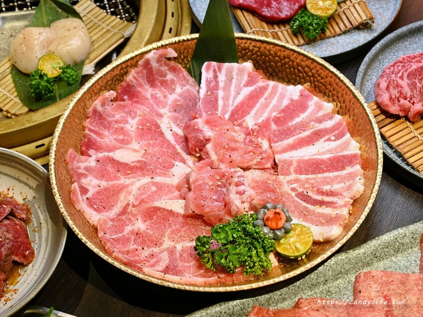 火火燒肉販賣所｜台中新開燒肉店，一開幕就爆紅，網評高達4.9分，想吃請提前訂位！