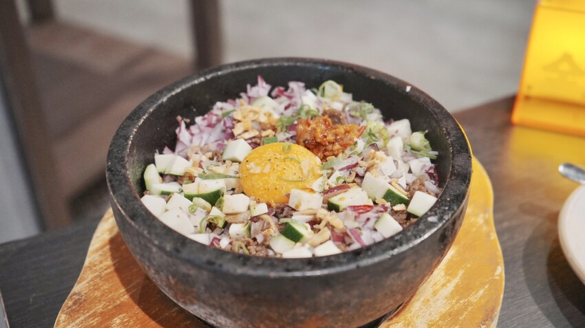 台中燒肉推薦!火火燒肉販賣所,享受桌邊代烤服務與澎湃美食