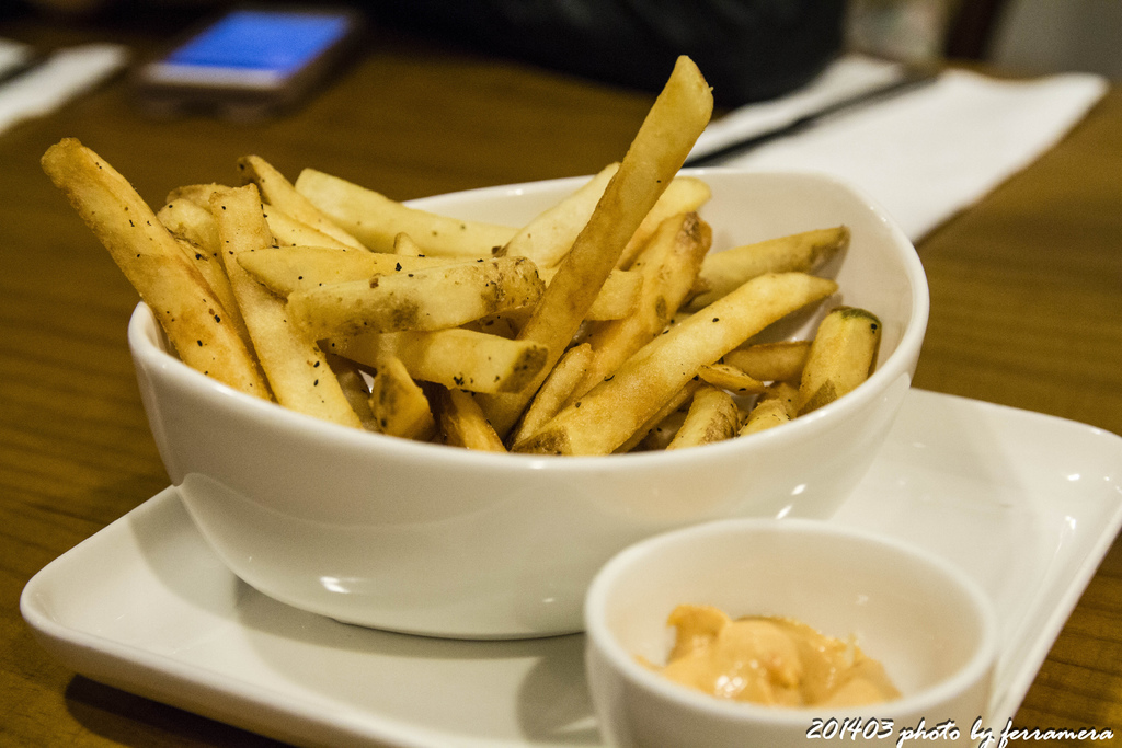 IMG_0351-13.jpg IMG_0351-13.jpg