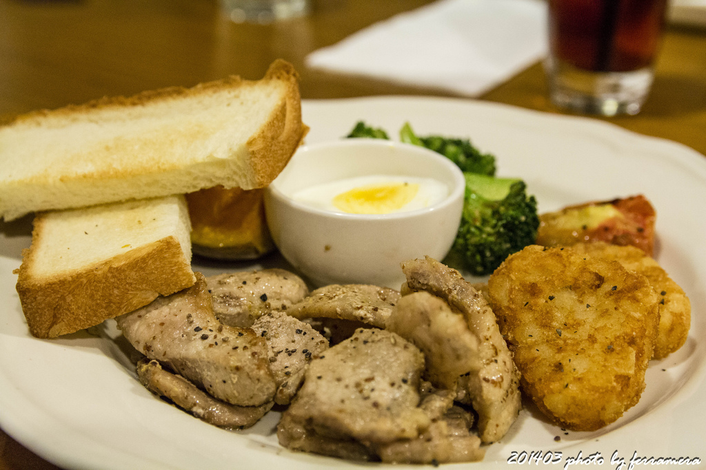 IMG_0358-16.jpg IMG_0358-16.jpg