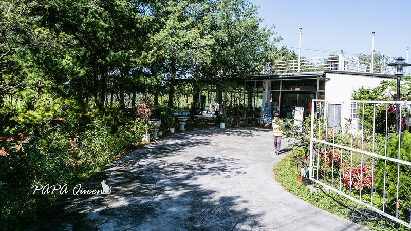 台中市北屯區文之森 蔬食餐飲圖書館| 麻辣干鍋…是素食庭園餐廳