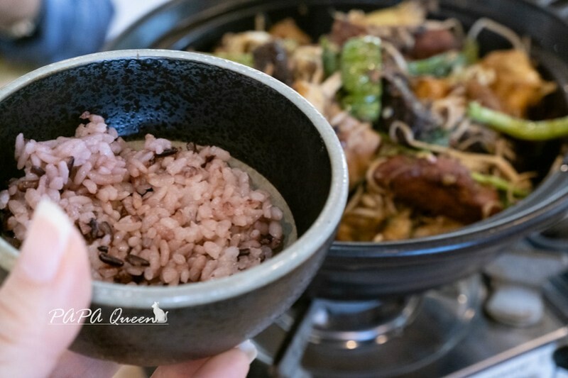 台中市北屯區文之森 蔬食餐飲圖書館| 麻辣干鍋…是素食庭園餐廳