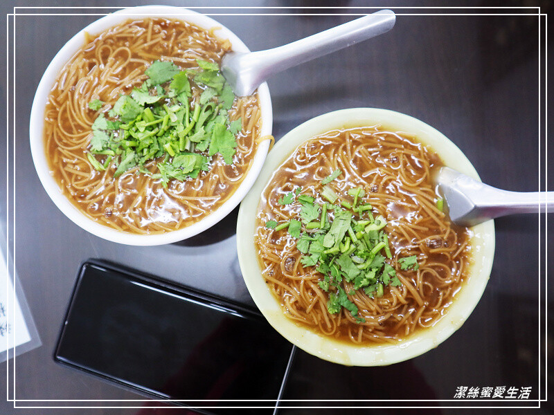 古早味大腸+蚵仔麵線(八德店)/24小時營業!隨時想吃都可以~宵夜好朋友