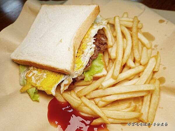 燒肉蛋吐司-琴玲早午餐 (2).jpg