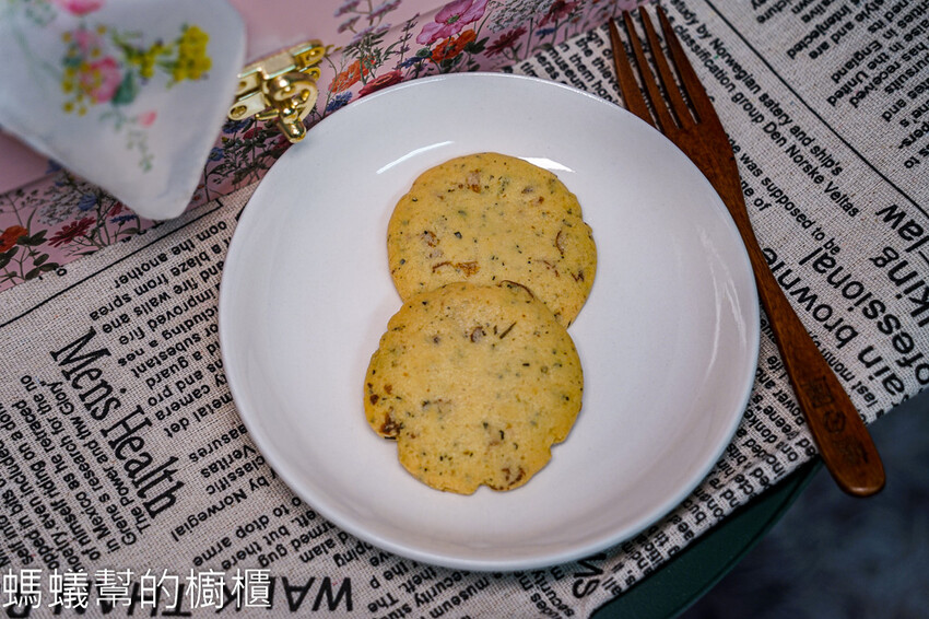 金格喜餅 | 喜餅試吃推薦，絕美漫舞花境雙層禮盒。 - 螞蟻幫的櫥櫃