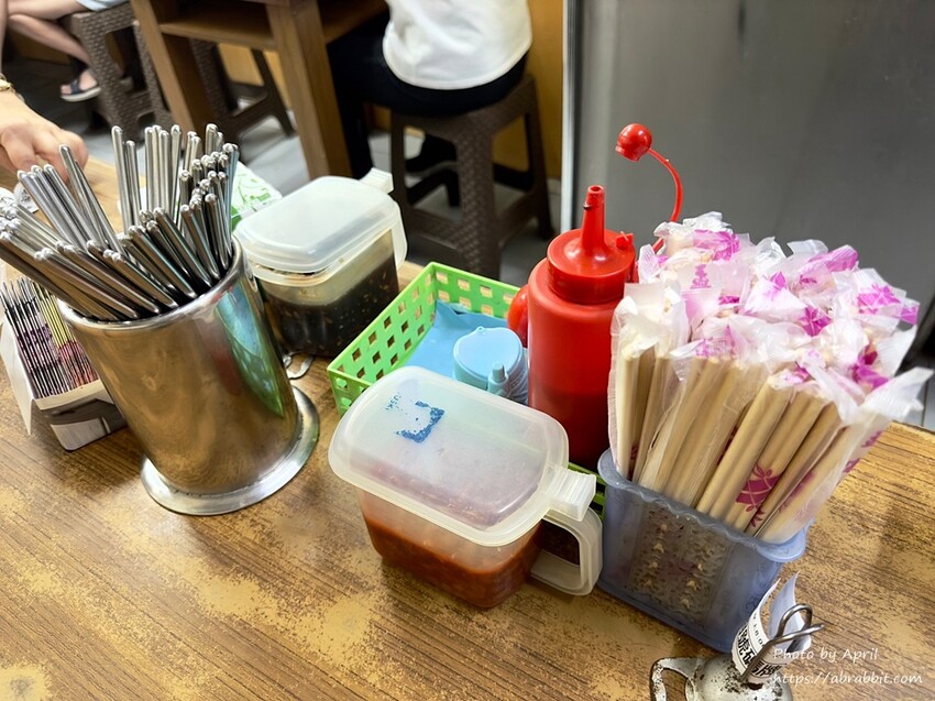 向上市場芋頭米粉-必吃的在地無名麵店