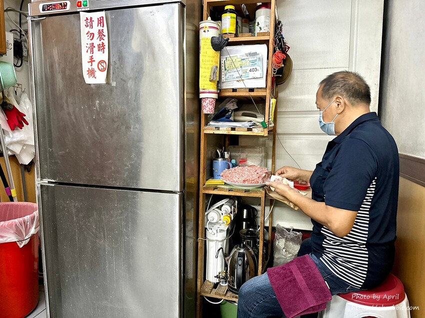 向上市場芋頭米粉-必吃的在地無名麵店