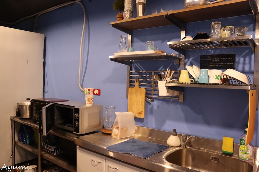 [台北青旅推薦]寓見青旅MeetingMates Hostel /交通便利近捷運龍山寺站3號出口/提供實惠的長短期住宿&多功能