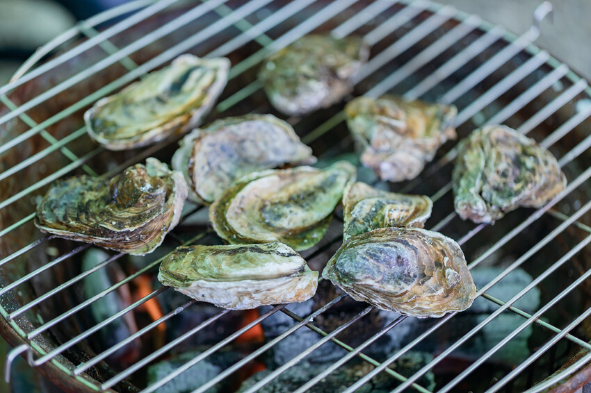 頤夫咖啡 – 200元烤蚵吃到飽