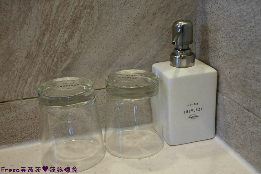 台中飯店【一中漫走】超近台中公園／一中商圈.步行五分鐘精華逛街區.大窗景採光一級棒│台中旅店│台中火車站 - Fresa芙芮莎♥莎旅憶食