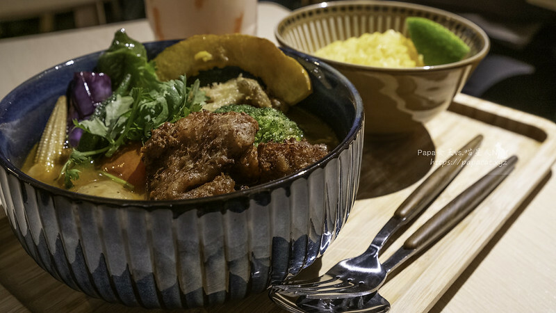 台中蔬食｜ 福屋-Soup curry Fukuya 純素湯咖哩 割包