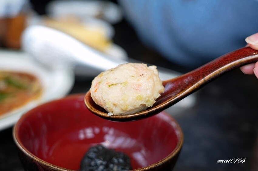 台北大直聚餐推薦｜明粵頂級海鮮火鍋～全台唯一由隈研吾設計的美