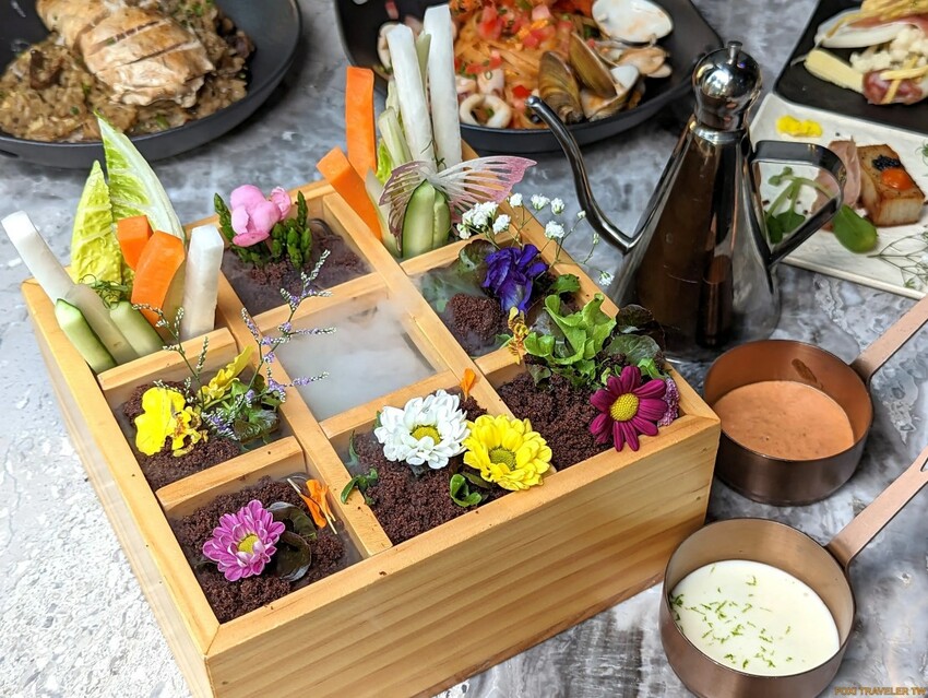 Luxy Vivid Bistro 餐酒館|公益路新開幕奢華夢幻頂級餐酒館!超浮誇豪華餐點絕對滿足你的味蕾!台中餐酒推薦、公益路餐酒推薦、公益路餐廳推薦、南屯餐酒推薦 - 佛系旅遊筆記