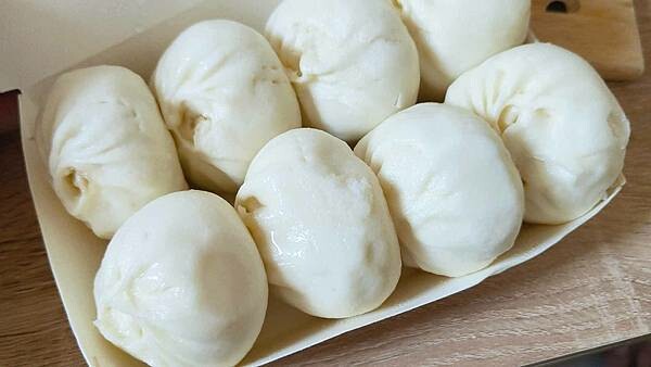 龍口小籠包｜比一般大三倍以上的超大顆小籠包，吃起來超有爽度