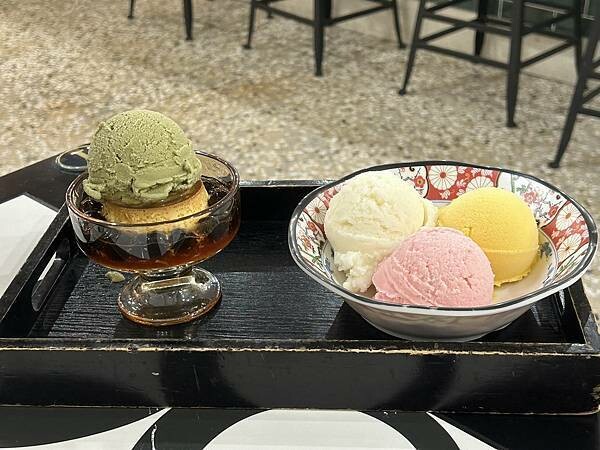 台南市中西區【台南中西區】榕樹下璞味綿綿冰-河樂店，復古叭噗綿綿冰，便宜消暑好吃。