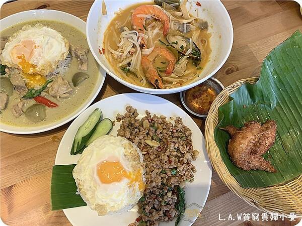 [中壢美食]BaksoHalalFormosa姚牛丸。不用出國峇里島髒鴨飯這裡也吃得到。懷孕牛丸你吃過嗎?搭火車就能享受的異國風情。 @貧窮貴婦小愛的吃喝玩樂育兒日記