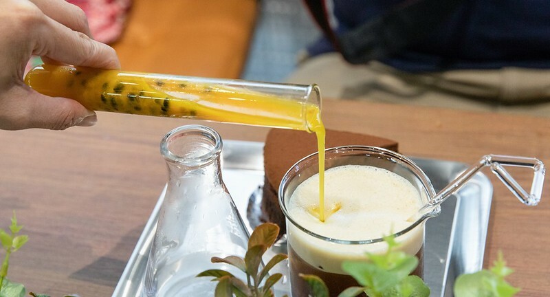 【南投咖啡甜點拌手禮】Feeling 18 LAB.埔里名店18度C巧克力工房2023全新品牌.咖啡x可頌麵包x精品甜點x伴手