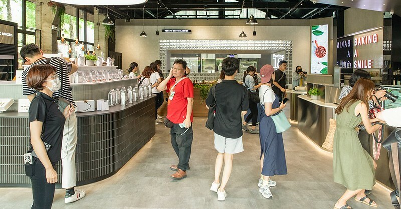 【南投咖啡甜點拌手禮】Feeling 18 LAB.埔里名店18度C巧克力工房2023全新品牌.咖啡x可頌麵包x精品甜點x伴手