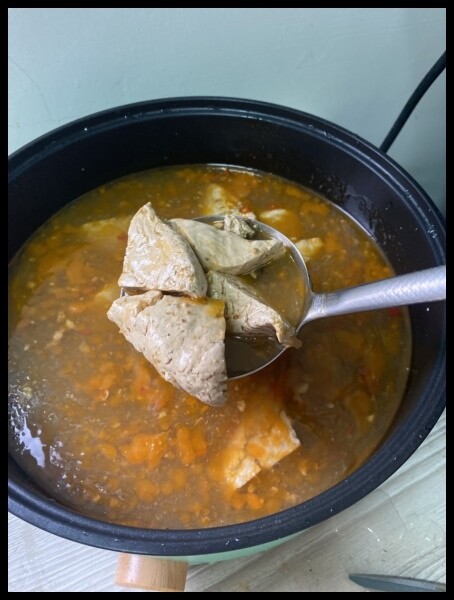 【宅配美食推薦】【當你享饗辛釜村，就會想想幸福村】軟綿細緻的臭豆腐、Q彈滑嫩的鴨血，打造耐人尋味的經