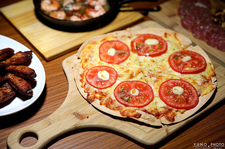 台中市西區全台唯一700款啤酒長廊！用各國精釀啤酒環遊世界 歐陸料理美食饗宴｜ABV地中海餐酒館台中概念店(台中西區餐