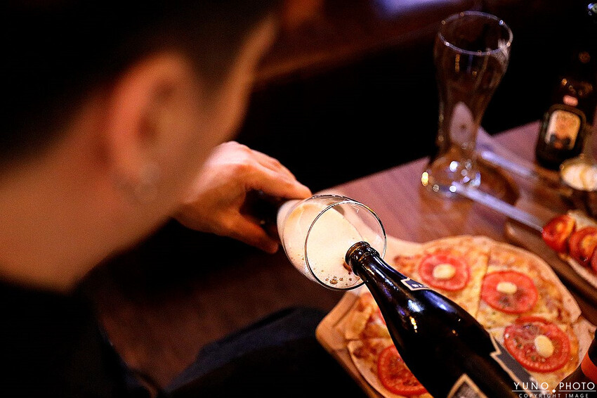 台中市西區全台唯一700款啤酒長廊！用各國精釀啤酒環遊世界 歐陸料理美食饗宴｜ABV地中海餐酒館台中概念店(台中西區餐