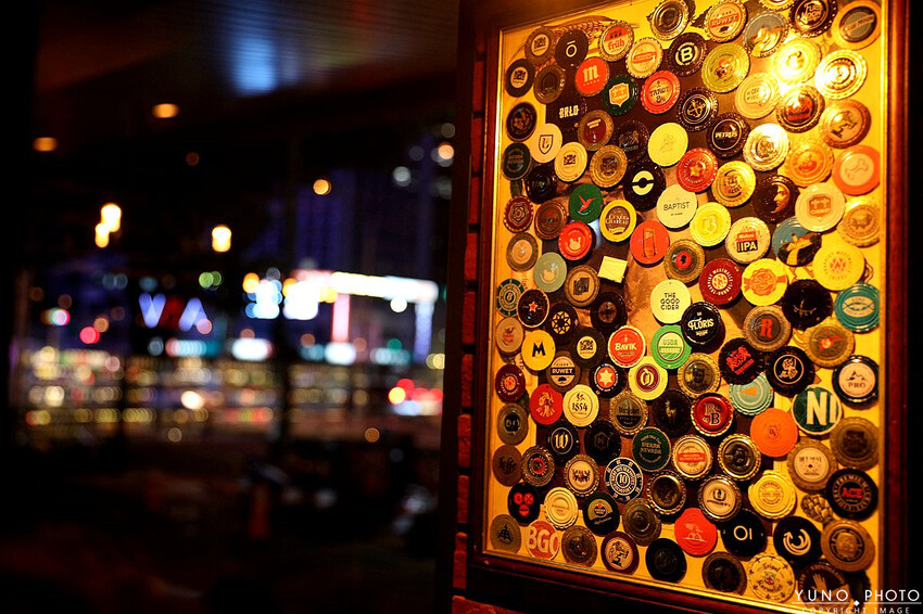 台中市西區全台唯一700款啤酒長廊！用各國精釀啤酒環遊世界 歐陸料理美食饗宴｜ABV地中海餐酒館台中概念店(台中西區餐