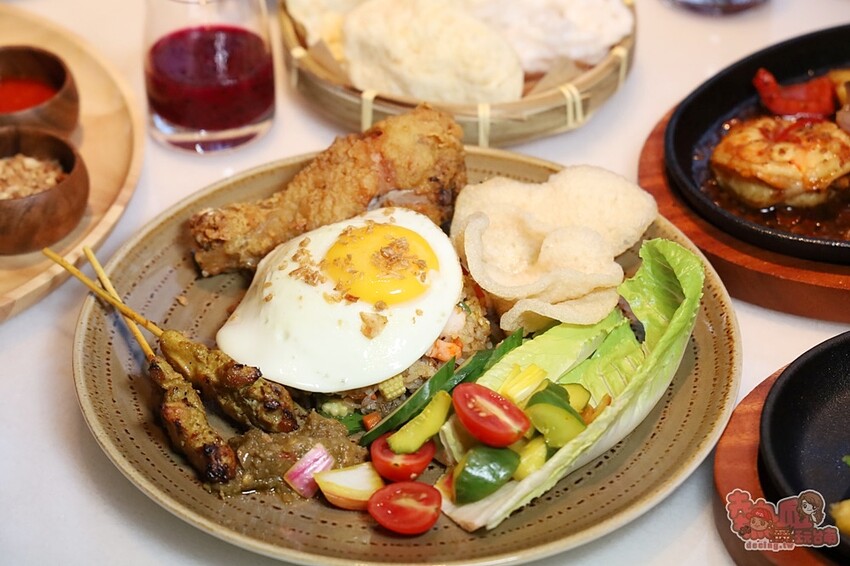 【高雄美食】HAWKER好客餐廳！全台最美南洋風餐館，馬來西亞主廚帶你吃道地街邊美食~ - 熱血玩台南。跳躍新世界